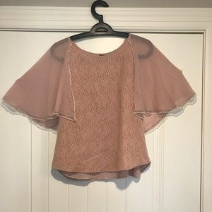 Super last piece patterned top with lace sleeves